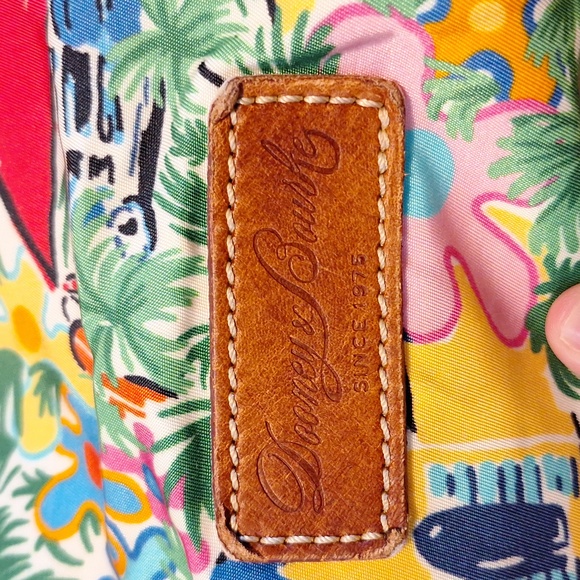 Dooney and Bourke Tropical Island hobo - Picture 3 of 11